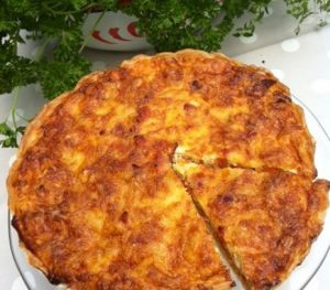 quiche lorraine geserveerd