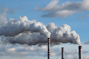 rook pluim in de lucht van de industrie