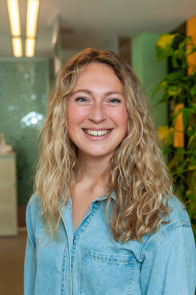 Portretfoto Naomi Jansen